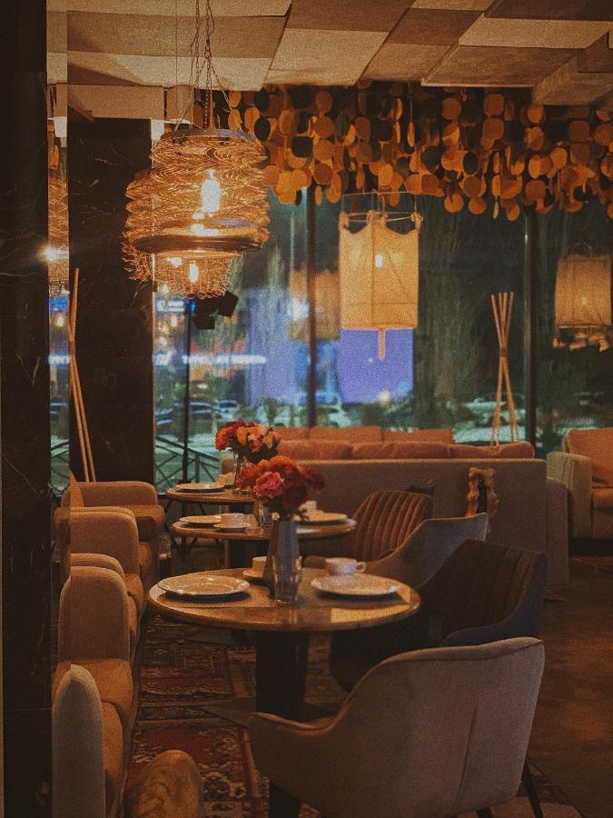 Inn Ozz Astana מראה חיצוני תמונה