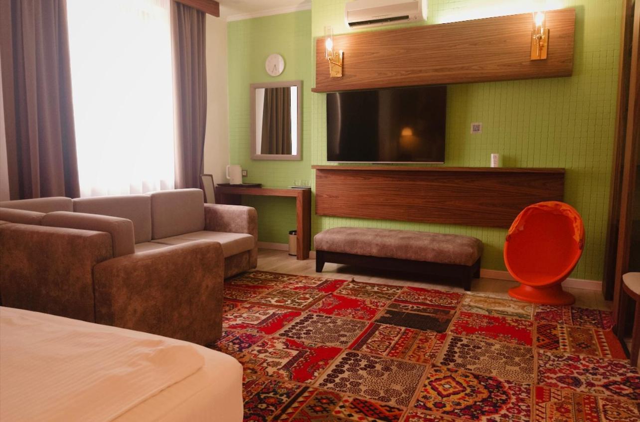 Inn Ozz Astana מראה חיצוני תמונה