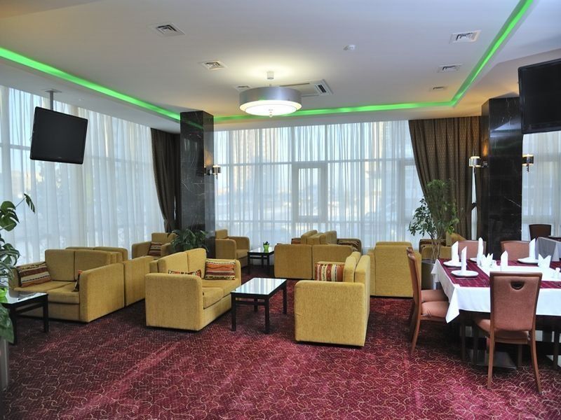 Inn Ozz Astana מראה חיצוני תמונה