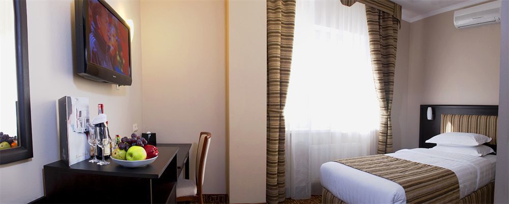 Inn Ozz Astana מראה חיצוני תמונה