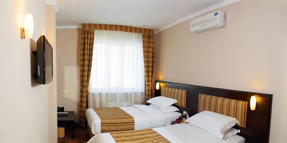 Inn Ozz Astana מראה חיצוני תמונה
