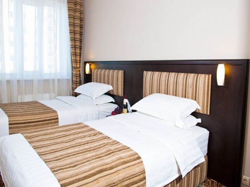 Inn Ozz Astana מראה חיצוני תמונה